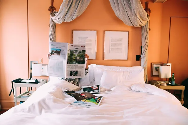 Five, King Bed، The Ivy Hotel 1/3