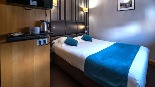 غرفة كومفورت بسرير كوين، Hôtel d’Orléans 4/5