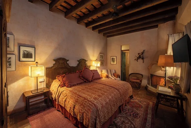 غرفة ديلوكس بسرير كينج، Hotel Posada del Angel 1/3