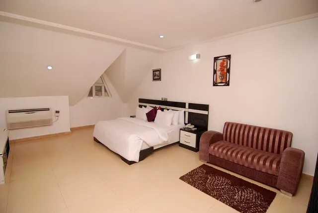 جناح رئاسي بسرير مزدوج، The Grosvenor Suite 2/5