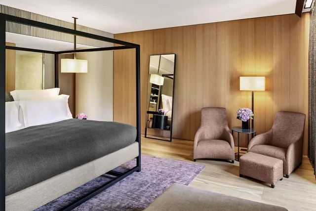 1 Bedroom, Junior Suite, Studio, King Bed, Garden View، Bulgari Hotel Milano 3/9