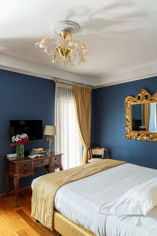 غرفة قياسية ثلاثية بسرير كينج وسرير فردي، Hotel Scalinata Di Spagna 4/10