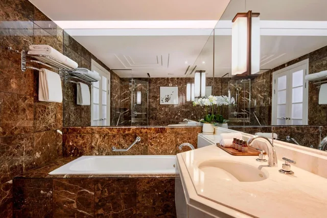 Guest Room, Deluxe, Executive, 2 Double Beds, City View, Jw Marriott Seoul 4/5
