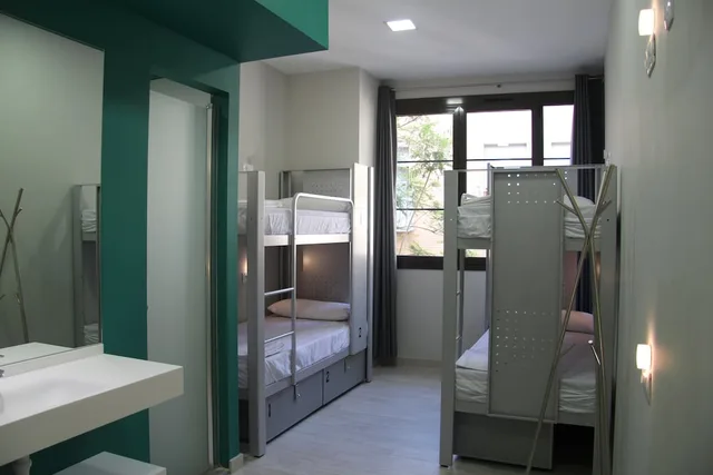 Mixed Dorm, 6 Beds, Private Bathroom, Bcnsporthostels 5/5