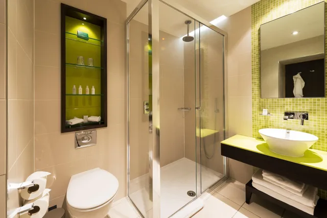 Premium, Multiple Beds, Hotel Indigo London - Paddington by IHG 2/3