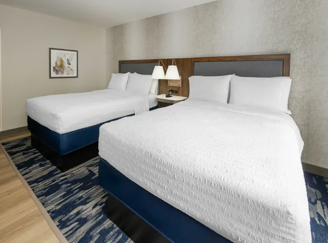 غرفة بسريرين كوين، Hampton Inn & Suites Richmond/Glenside 2/3