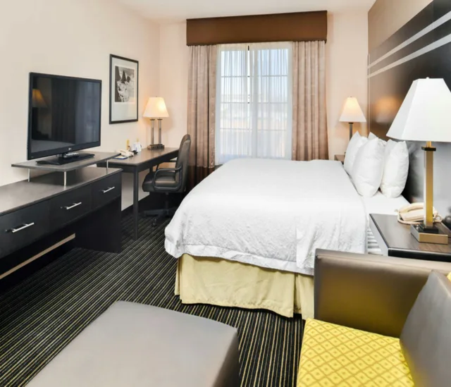 غرفة قياسية بسرير كينج، Hampton Inn Suites San Francisco Burlingame Airport South 1/3