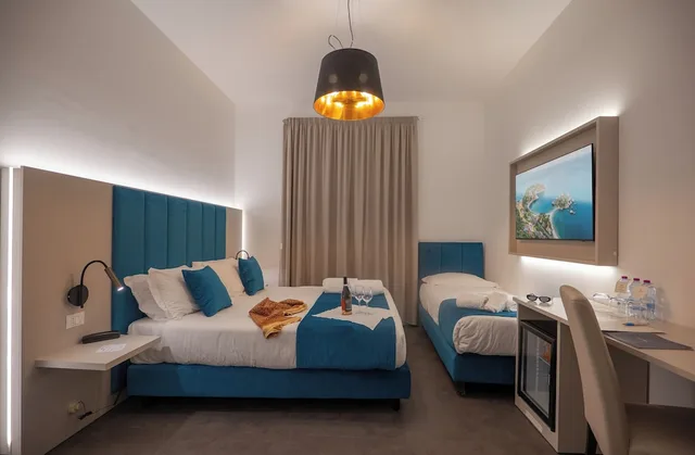 Standard, Triple, 1 Double and 1 Single Bed, La Battigia 3/10
