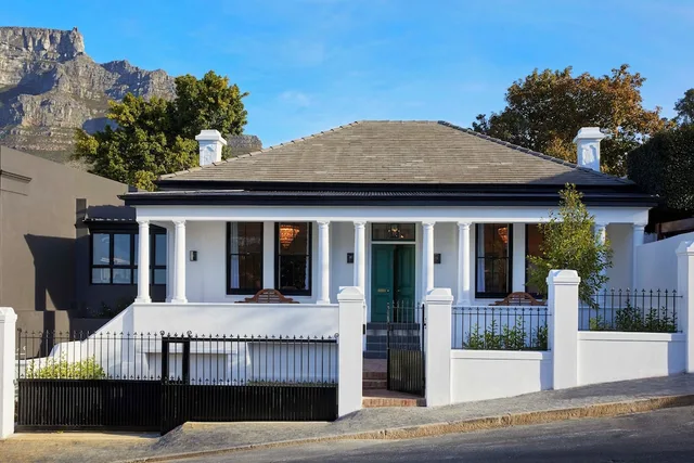 Villa, 2 Double and Twin Beds، Cape Cadogan 2/8