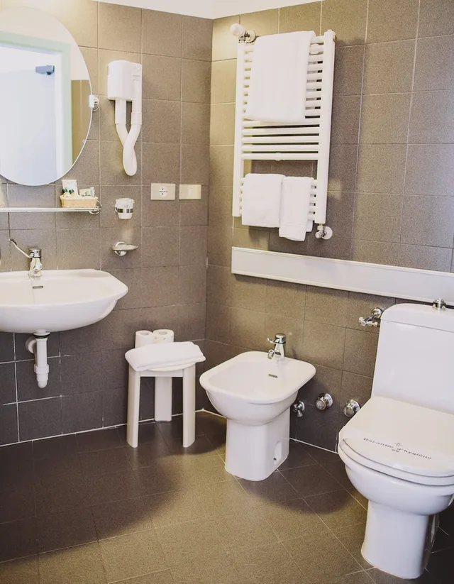غرفة أساسية بسرير فردي، Hotel Minerva 5/6