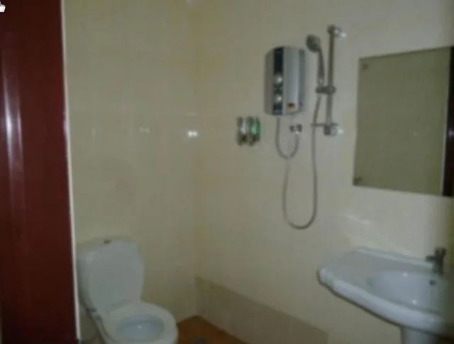 غرفة رباعية بأربعة أسرّة، ADITYA HOTEL 3/3