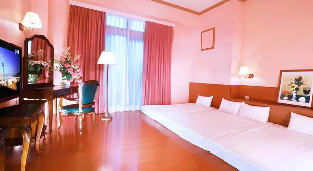غرفة عائلية، East Commercial Affairs Hotel 1/2