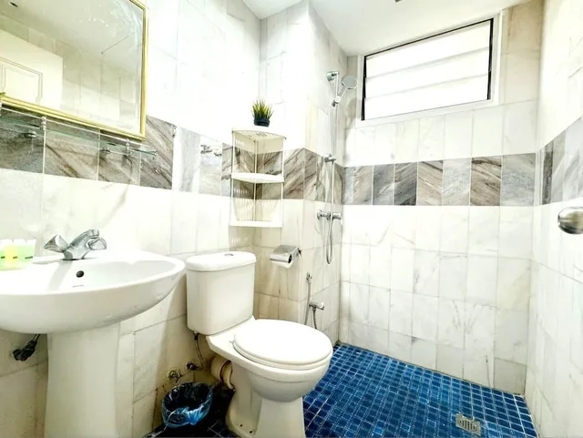 جناح ديلوكس بسرير كينج وسرير كوين بغرفتي نوم، Century Bay Private Residences 5/6