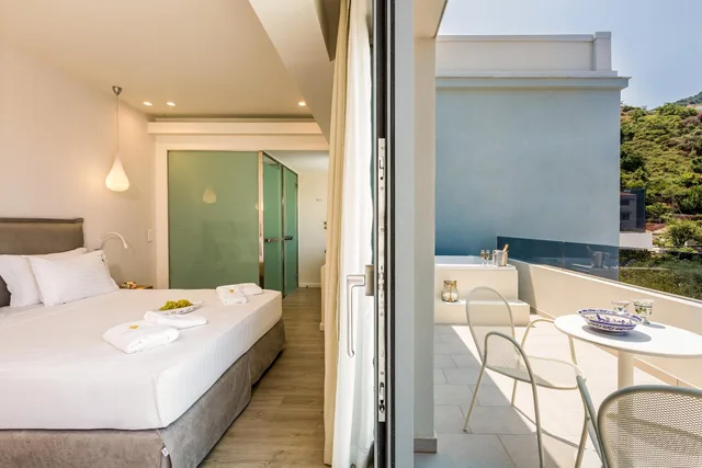 غرفة ديلوكس بسرير مزدوج، Samian Mare Hotel Suites & Spa 3/10