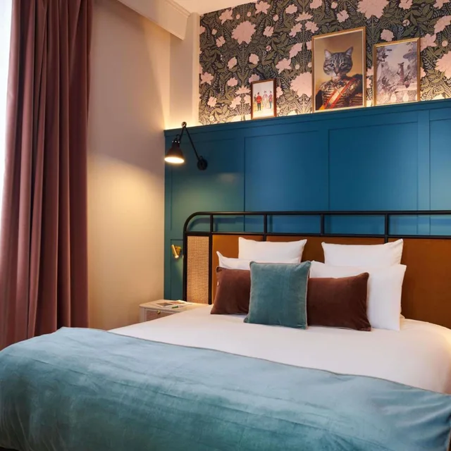 Junior Suite, Double Bed, Sofa, Square Lodge Hotel La Roche sur Yon - Handwritten Collection 2/4