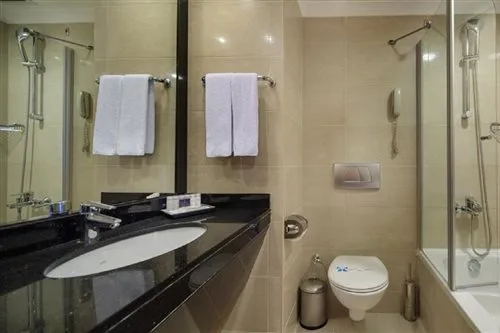 غرفة بإطلالة على البحر مفردة بسرير مزدوج، Liberty Hotels Lara 2/2