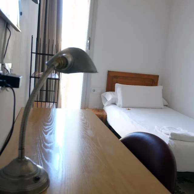 Room, Single, External Bathroom، Hotel Pigal 6/16