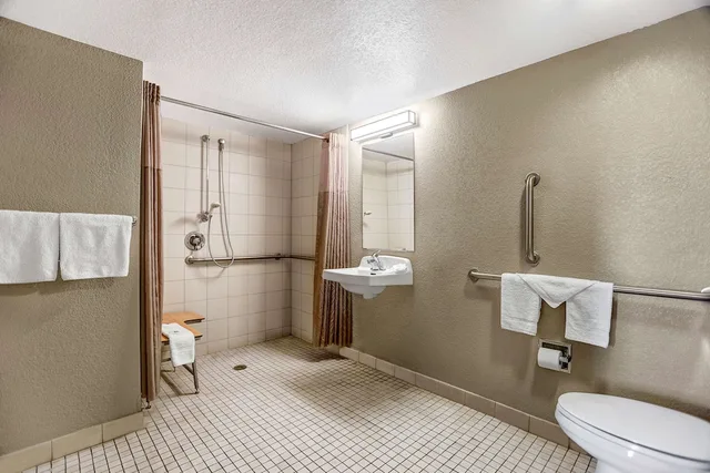 Deluxe, 2 Double Beds, Motel6 Amarillo, TX - Airport 7/9