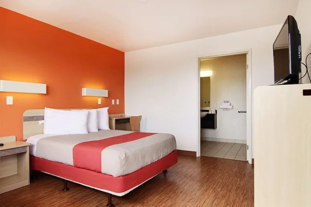 Standard, Queen Bed, Accessible, Motel6 Fort Stockton, TX 3/6