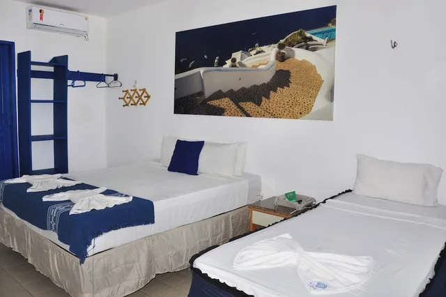 Master, Suite, Triple, 1 Double and 1 Single Bed, La Suite Praia 7/10