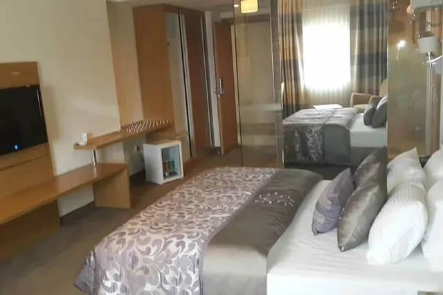غرفة ديلوكس بسرير مزدوج، Grand Cali Hotel 3/6
