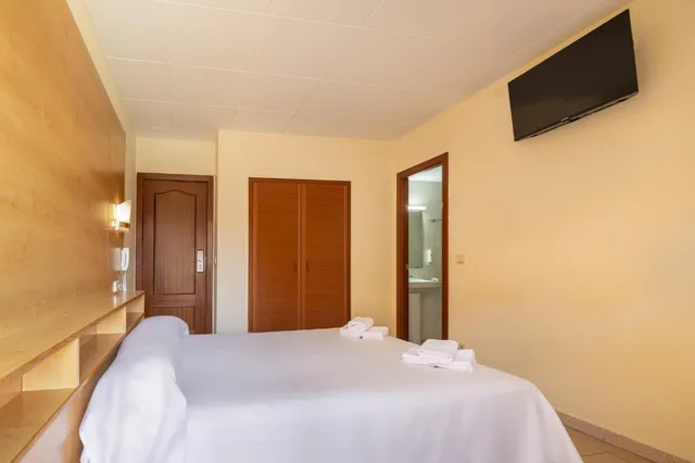 Room, Double Bed, with Extra Bed, htop Summer Sun 2/8