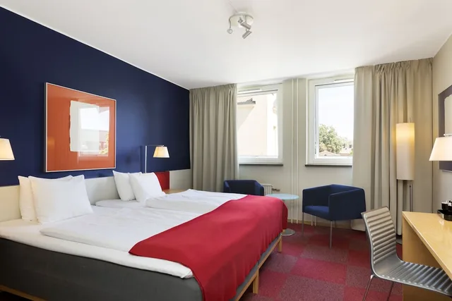 غرفة كلاسيكية ثلاثية بثلاثة أسرّة، ProfilHotels President 1/5