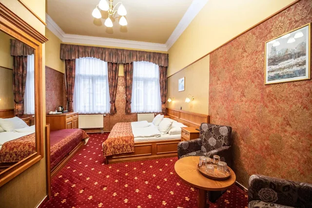 غرفة ثلاثية، Old Prague Hotel 10/10