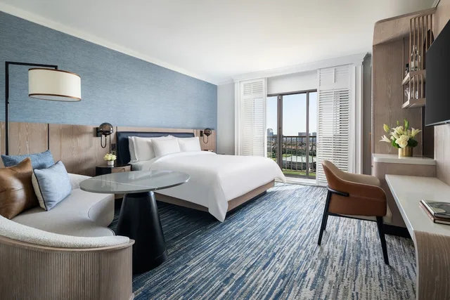 Room, King Bed, Corner, Accessible, The Ritz-Carlton Dallas, Las Colinas 1/4
