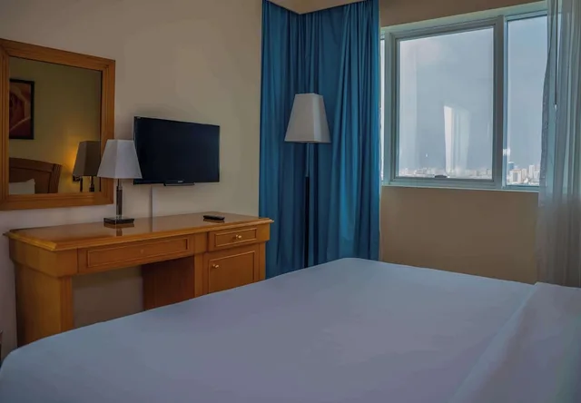 3 Bedrooms, Suite, Single, 2 Double and Twin Beds, Kitchen، Golden Tulip Sharjah- Hotel Apartments 10/10