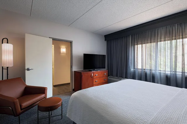 1 Bedroom, Suite, Accessible, Courtyard by Marriott Medical Center San Antonio 1/3