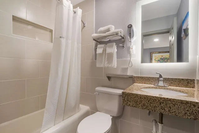 جناح بسرير كينج، Knights Inn & Suites Salem, IN 2/2
