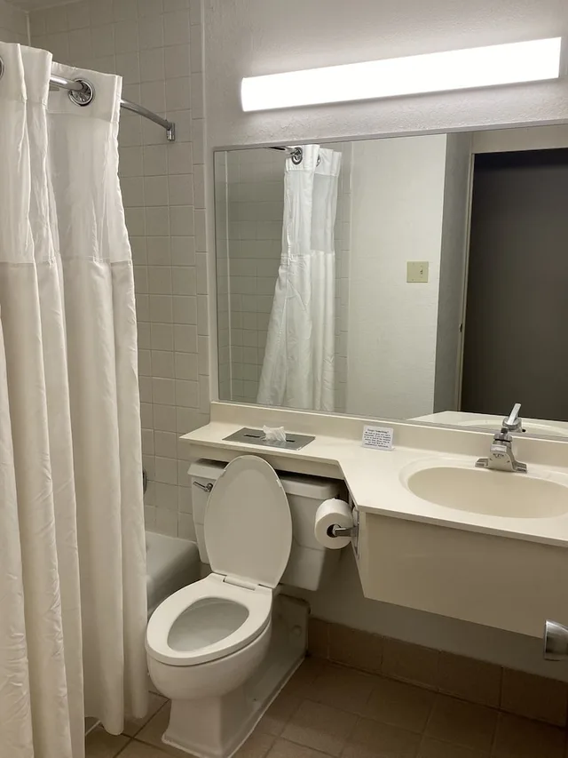 جناح سوبيريور بسرير كينج بغرفتي نوم، Hotel Mesa Albuquerque Midtown 8/10