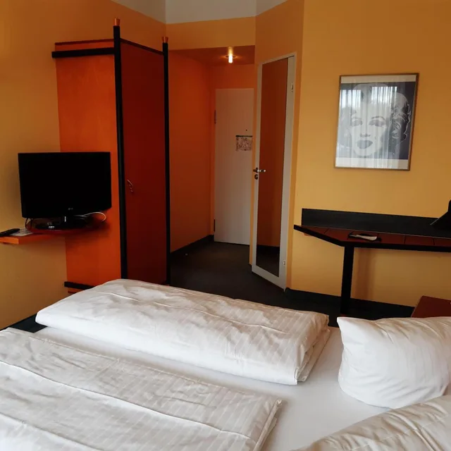 Good, Double Bed، Good Morning Leipzig 3/6