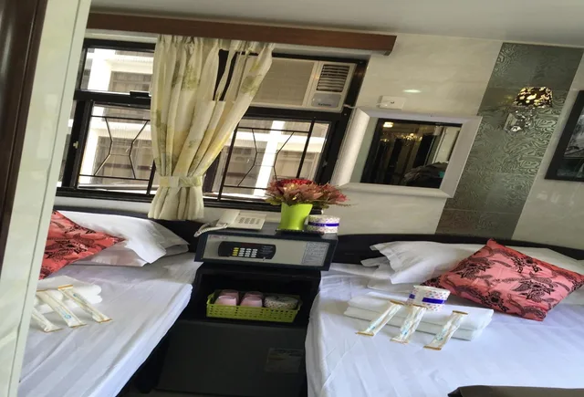 غرفة عائلية، Hotel Venus 1/2