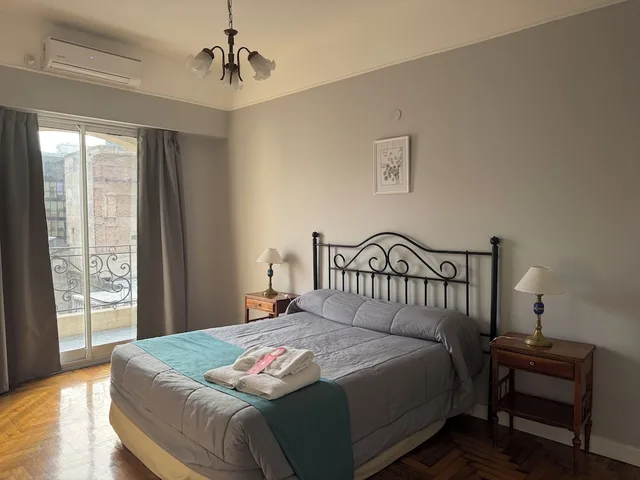 Room, Quintuple, 1 Double and 3 Single Beds، Hotel Lyon 3/10