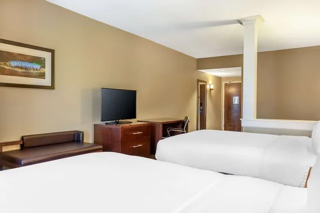 جناح بسريرين كوين، Comfort Inn & Suites At Crossplex Village 4/10