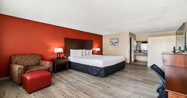 Standard, King Bed, Best Western Roseville Inn 6/10