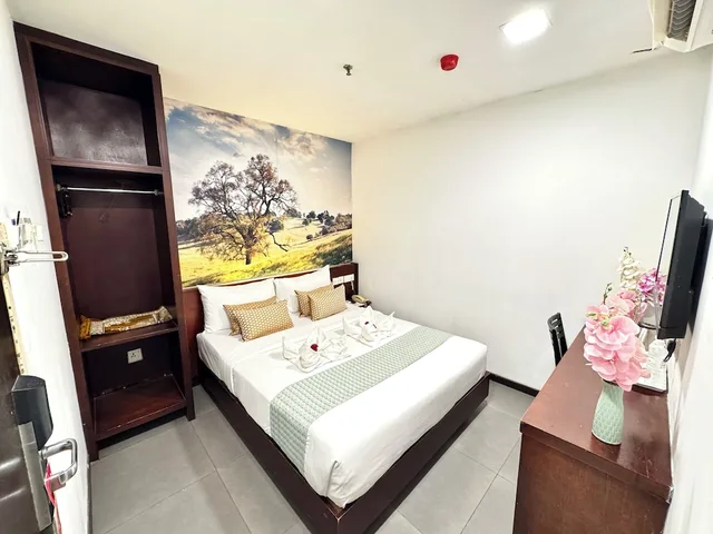 غرفة قياسية بسرير كوين، Swiss Hotel 1/8