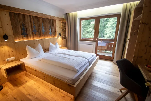 Apartment, 2 Double and Twin Beds, Mountain View, Balcony، HOTEL WALDHOF 2/4