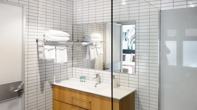 شقة ديلوكس بسريرين كوين بشرفة بغرفتي نوم، Semaphore Splash Apartments 10/10