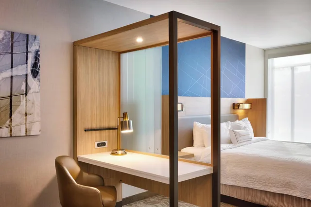 استوديو بسرير كينج مع أريكة، Springhill Suites By Marriott Coralville 3/4