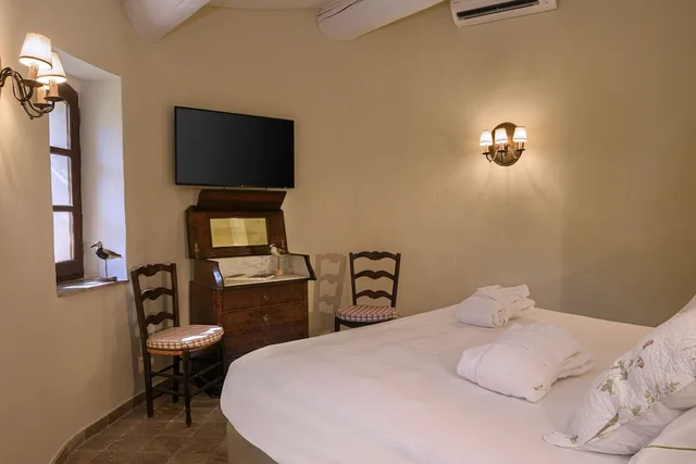 Junior Suite, King Bed, Valley View, Sofa, Terrace، La Bastide du Calalou Hotel Spa, BW Premier Collection 3/8