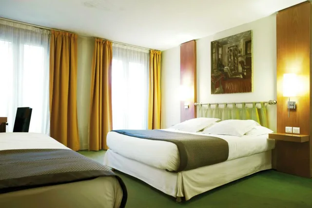 غرفة كلاسيكية ثلاثية، New Hotel Opera 1/2