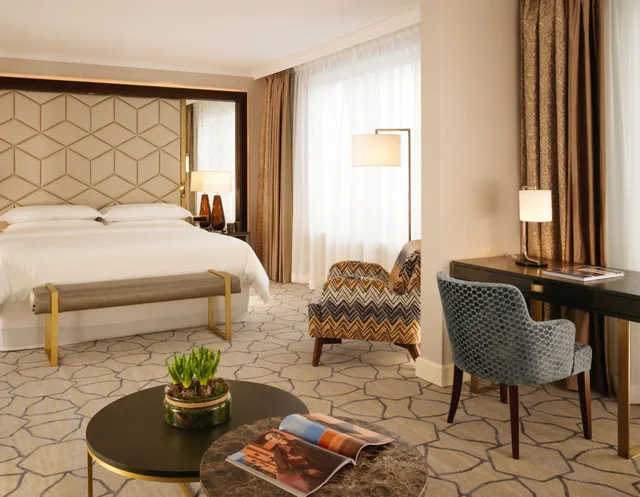 Studio, Junior Suite, King Bed, Sheraton Grand Warsaw 6/9