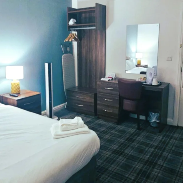 Standard, Double or Twin Bed, No Window، Britannia Hampstead Hotel 2/6