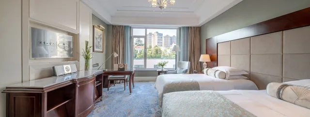 Select, Twin Beds، Sea View Garden 1/6