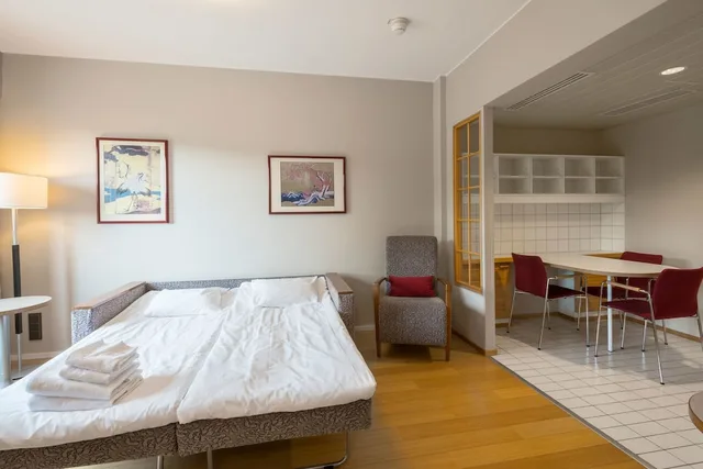 شقة بسريرين منفصلين مع أريكة، Hotel Haaga Central Park 1/3