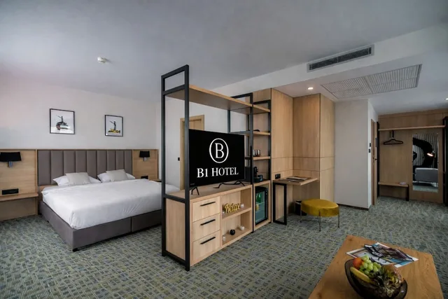 جناح جونيور بسرير كينج بإطلالة على المدينة، B1 City Hotel 2/4