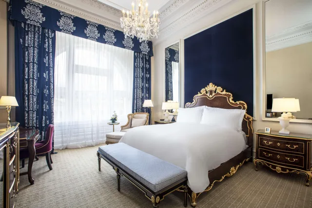 Junior Suite, Waldorf Astoria Washington DC 2/4